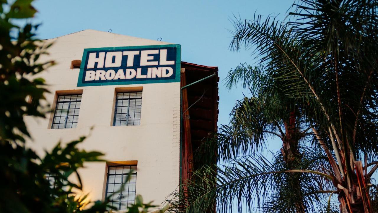 Broadlind Hotel Лонг Бич Экстерьер фото